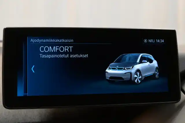 Musta Viistoperä, BMW I3S – RVO-711