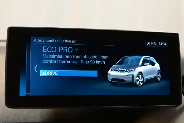 Musta Viistoperä, BMW I3S – RVO-711