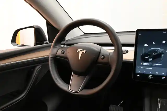 Musta Tila-auto, Tesla Model Y – RVO-772