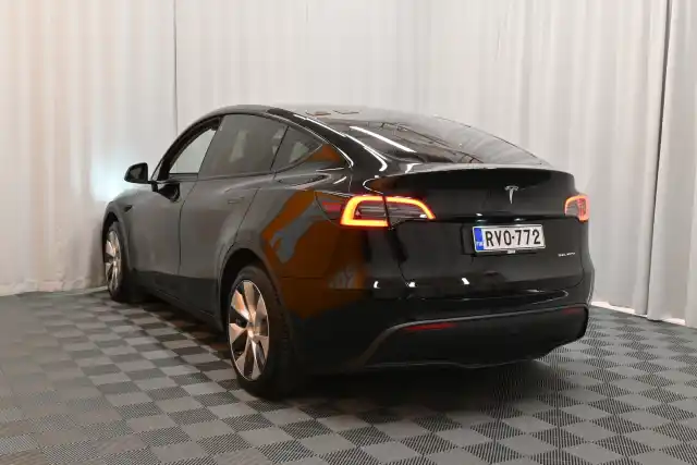 Musta Tila-auto, Tesla Model Y – RVO-772