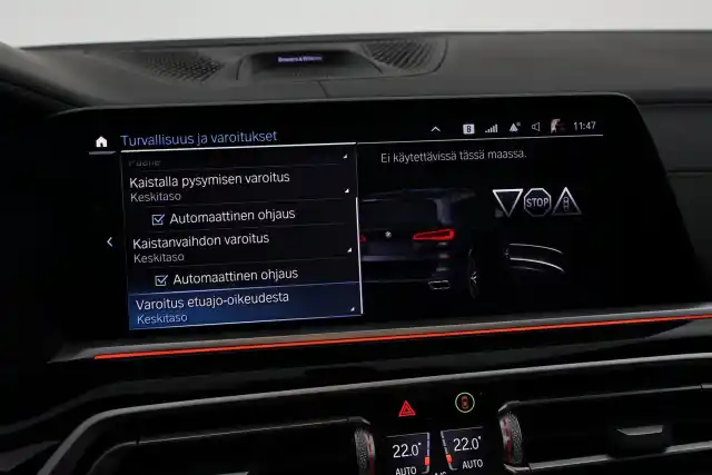 Musta Maastoauto, BMW X5 – RVR-809