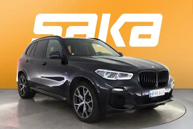 Musta Maastoauto, BMW X5 – RVR-809