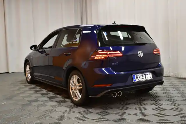 Sininen Viistoperä, Volkswagen Golf – RVZ-771