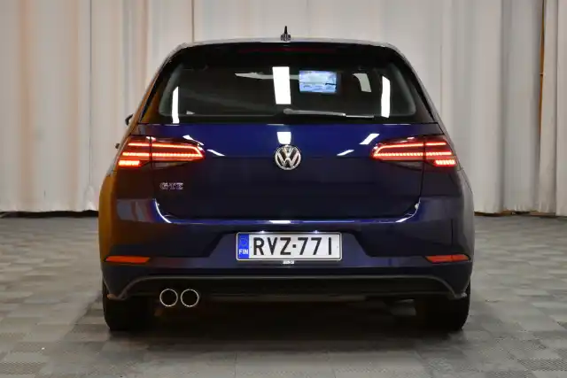 Sininen Viistoperä, Volkswagen Golf – RVZ-771