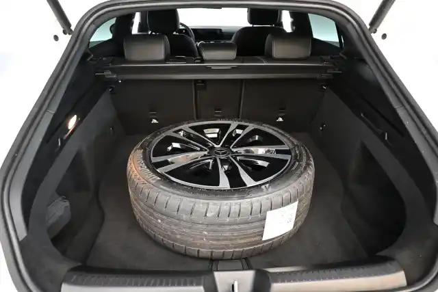 Valkoinen Farmari, Mercedes-Benz CLA – RXB-410