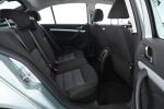 Vihreä Sedan, Skoda Octavia – RXG-555, kuva 11