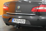 Ruskea Sedan, Skoda Superb – RXG-620, kuva 9