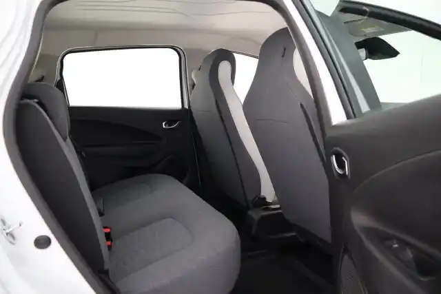 Valkoinen Viistoperä, Renault Zoe – RXK-504