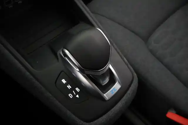 Valkoinen Viistoperä, Renault Zoe – RXK-504
