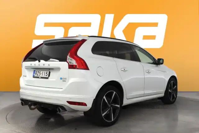 Valkoinen Maastoauto, Volvo XC60 – RZS-115