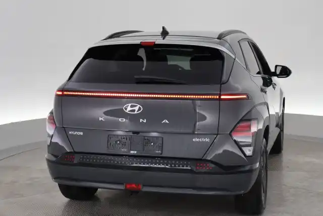 Harmaa Maastoauto, Hyundai KONA Electric – SAK-01901