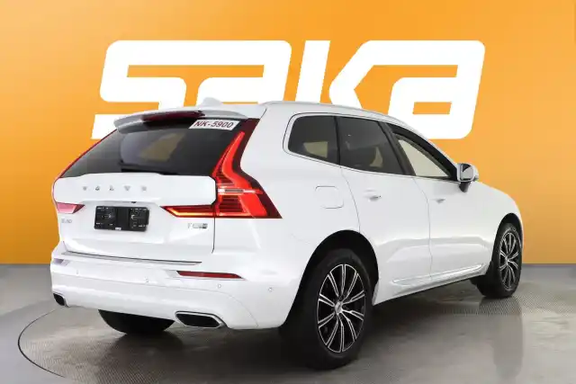 Valkoinen Maastoauto, Volvo XC60 – SAK-04896