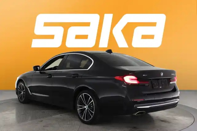 Musta Sedan, BMW 545 – SAK-05973