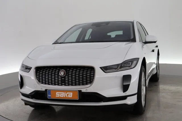 Valkoinen Viistoperä, Jaguar I-PACE – SAK-10550