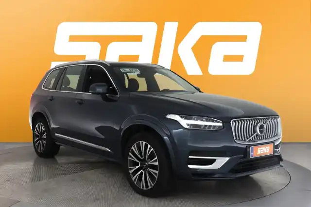 Sininen Maastoauto, Volvo XC90 – SAK-12858