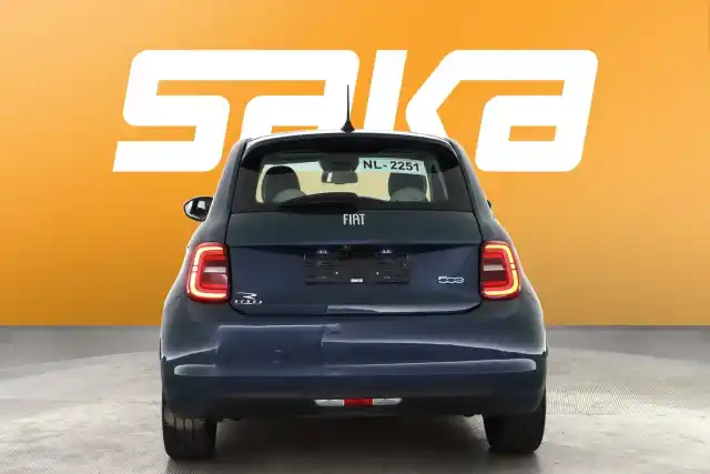 Vihreä Viistoperä, Fiat 500e – SAK-15286