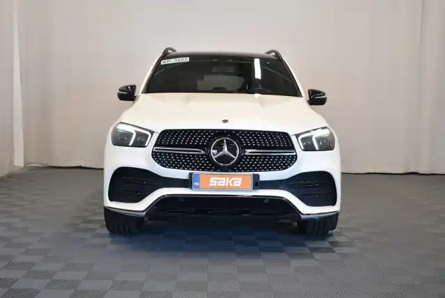 Valkoinen Maastoauto, Mercedes-Benz GLE – SAK-16249