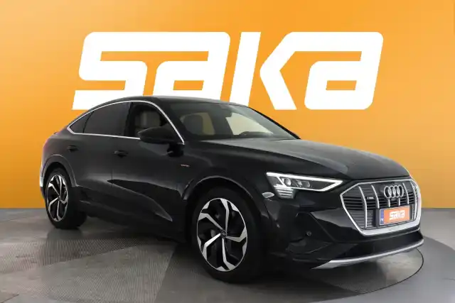 Musta Maastoauto, Audi e-tron – SAK-16291