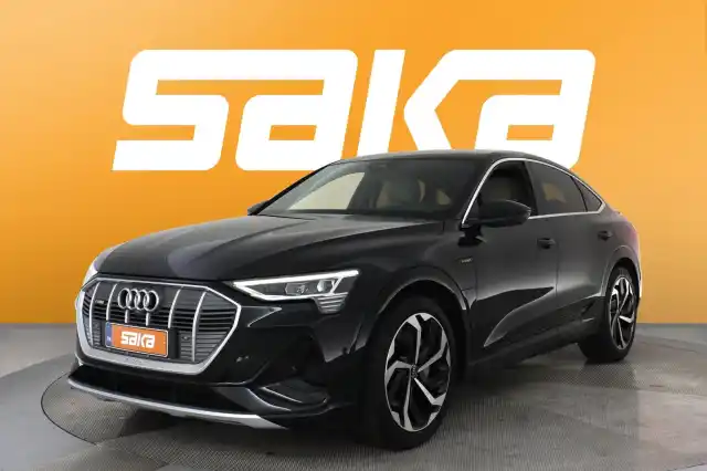 Musta Maastoauto, Audi e-tron – SAK-16291