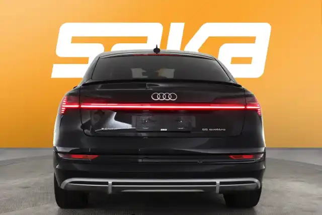 Musta Maastoauto, Audi e-tron – SAK-16291