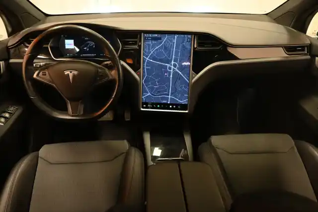 Musta Maastoauto, Tesla Model X – SAK-26644