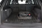 Musta Maastoauto, Audi Q7 – SAK-26797, kuva 11