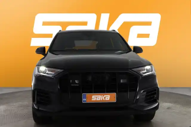 Musta Maastoauto, Audi Q7 – SAK-26797