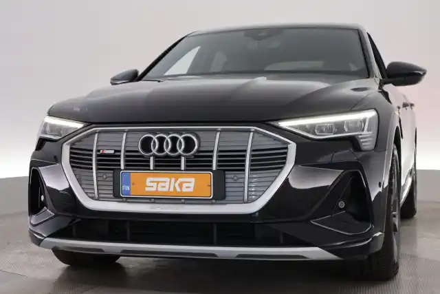 Musta Maastoauto, Audi e-tron – SAK-32497