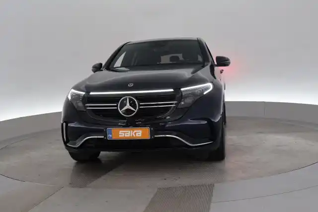 Sininen Maastoauto, Mercedes-Benz EQC – SAK-34546