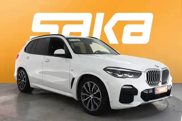 Valkoinen Maastoauto, BMW X5 – SAK-40623