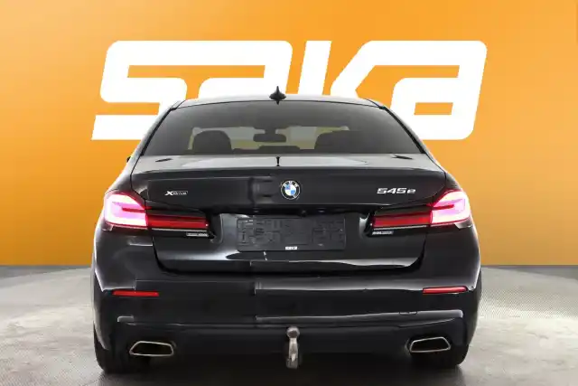 Musta Sedan, BMW 545 – SAK-45114