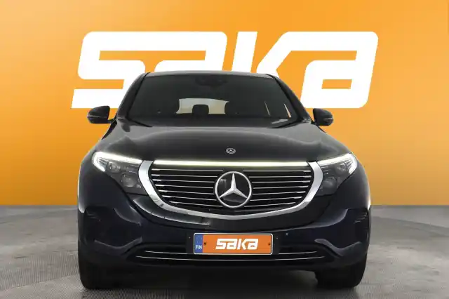 Sininen Maastoauto, Mercedes-Benz EQC – SAK-45227