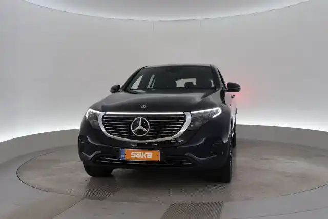 Sininen Maastoauto, Mercedes-Benz EQC – SAK-45227