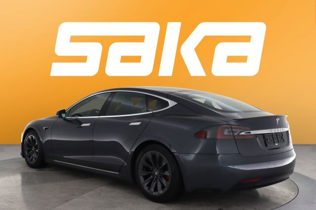 Harmaa Sedan, Tesla Model S – SAK-55763