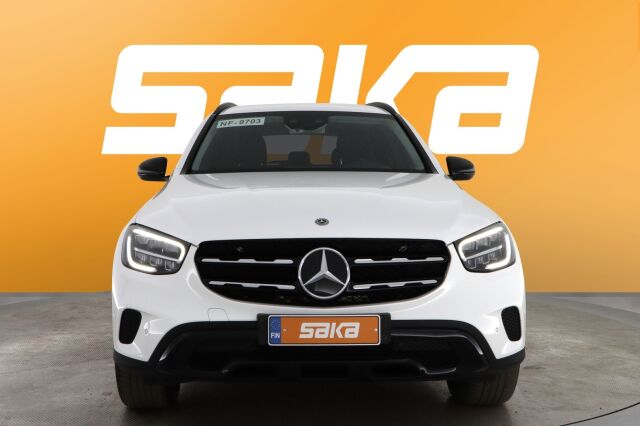 Valkoinen Maastoauto, Mercedes-Benz GLC – SAK-57653