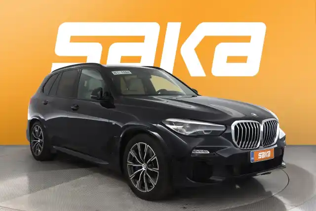 Musta Maastoauto, BMW X5 – SAK-59120
