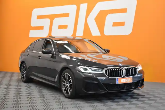 Harmaa Sedan, BMW 545 – SAK-70581