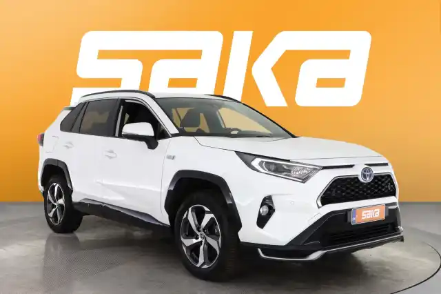 Valkoinen Maastoauto, Toyota RAV4 Plug-in – SAK-73091