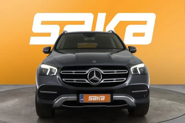 Harmaa Maastoauto, Mercedes-Benz GLE – SAK-79613