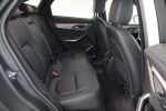 Valkoinen Maastoauto, Jaguar F-PACE – SAK-82049, kuva 16