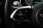 Valkoinen Maastoauto, Jaguar F-PACE – SAK-82049, kuva 20