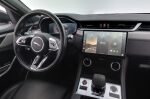 Valkoinen Maastoauto, Jaguar F-PACE – SAK-82049, kuva 10