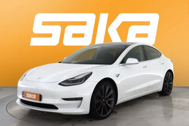 Valkoinen Sedan, Tesla Model 3 – SAK-94350