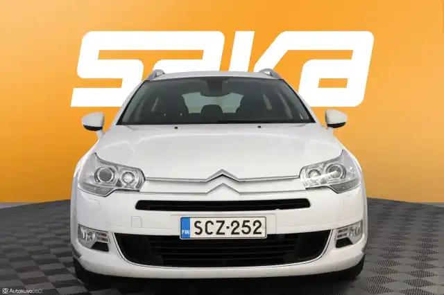 Valkoinen Farmari, Citroen C5 – SCZ-252