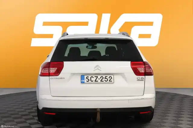 Valkoinen Farmari, Citroen C5 – SCZ-252