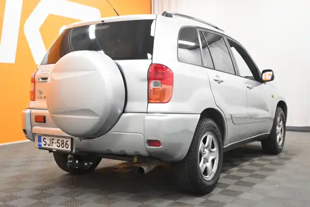 Hopea Maastoauto, Toyota RAV4 – SJF-586