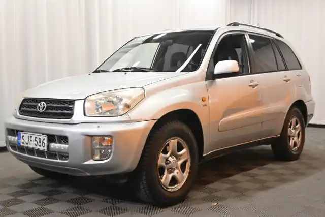 Hopea Maastoauto, Toyota RAV4 – SJF-586