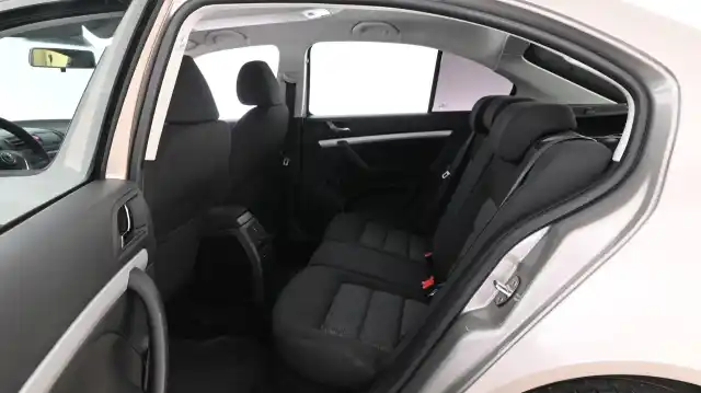 Ruskea (beige) Viistoperä, Skoda Octavia – SKH-119