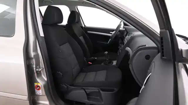 Ruskea (beige) Viistoperä, Skoda Octavia – SKH-119