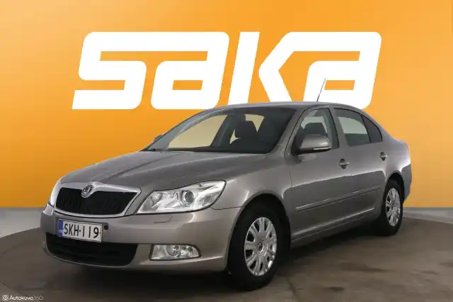 Ruskea (beige) Viistoperä, Skoda Octavia – SKH-119